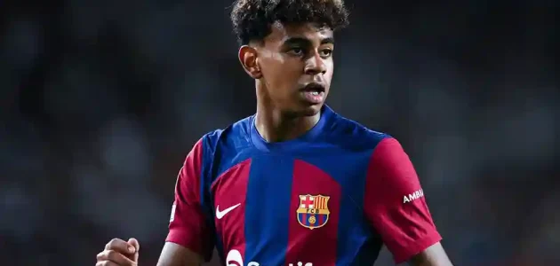 غياب لامين يامال يؤدي إلى تعديل مراكز لاعبي البرسا