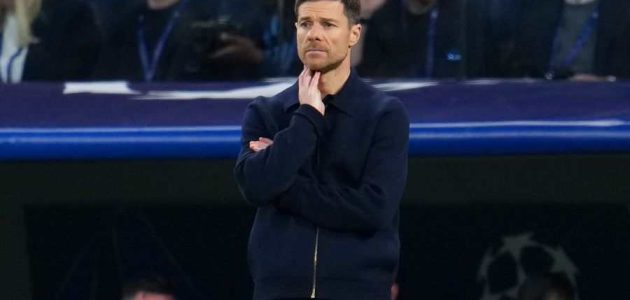 كريم بنزيما يكشف صعوبة أداء ريال مدريد مع تشابي ألونسو