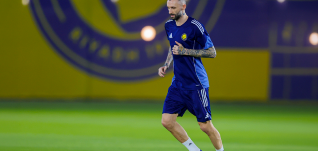 سباق مع الزمن.. هل يلحق بروزوفيتش بمباراة النصر وضمك الحاسمة في دوري روشن؟