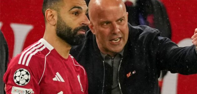 آرني سلوت يزف بشرى سارة بشأن عودة محمد صلاح بعد تعادل ليفربول وتشيلسي