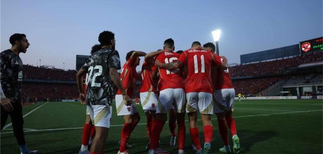 موقف الأهلي من التأهل لكأس العالم للأندية.. شوبير يكشف سيناريوهات اللجوء للتصنيف القاري
