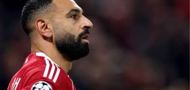 هدية استثنائية لمحمد صلاح في ليلة تعادل ليفربول وتشيلسي.. قصة إنسانية تبهر جماهير أنفيلد