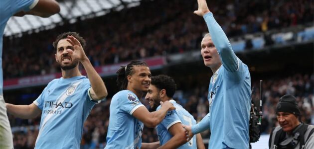بصمة مصرية في الاتحاد.. تقييم عمر مرموش في مباراة مانشستر سيتي وبرينتفورد بالدوري الإنجليزي