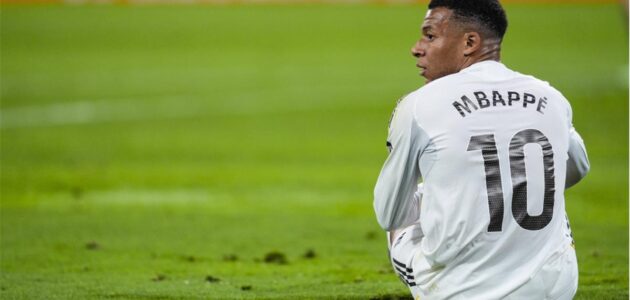 قائمة ريال مدريد الرسمية لموقعة الكلاسيكو ضد برشلونة.. صدمة غياب مبابي وفالفيردي وعودة كورتوا