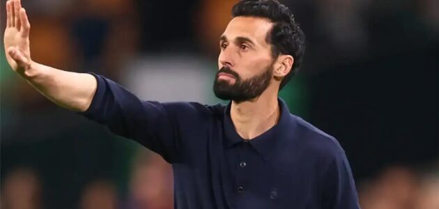 ضربة موجعة قبل الكلاسيكو.. إصابة مفاجئة تفرض تعديلاً اضطرارياً على تشكيل ريال مدريد أمام برشلونة