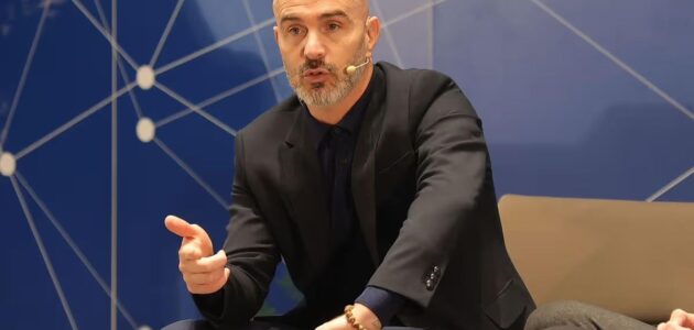 إنزو ماريسكا يحسم الجدل حول تدريب مانشستر سيتي: “أنا مستعد للمرحلة القادمة”
