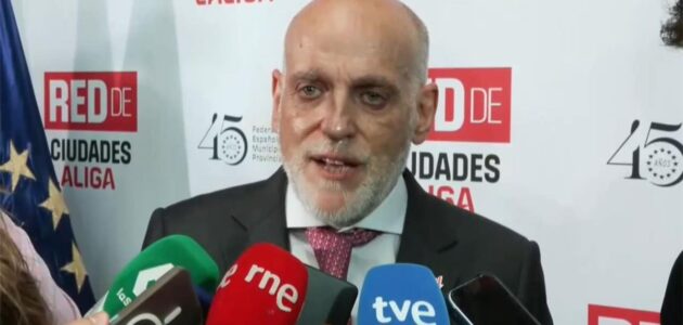 تصعيد ناري.. رابطة الدوري الإسباني تلاحق فلورنتينو بيريز قضائياً بعد اتهامات الرشوة والمؤامرة