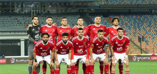 الأهلي يكثف استعداداته لقمة الدوري وموقف غامض حول مشاركة أشرف داري