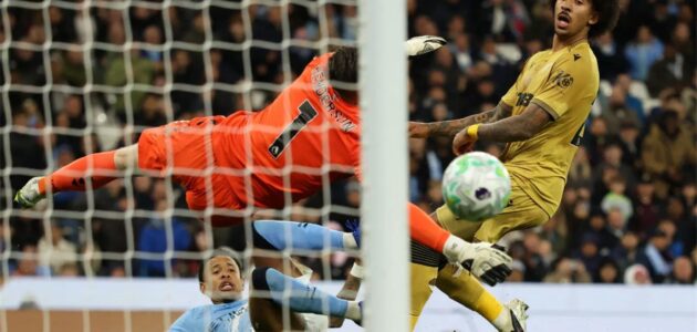 سافينيو يضع بصمته في ثلاثية مانشستر سيتي أمام كريستال بالاس بالدوري الإنجليزي
