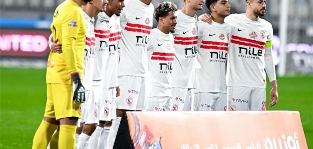 ثلاثي قيادي في الزمالك يعقد جلسة خاصة مع اللاعبين تأهباً للقمة