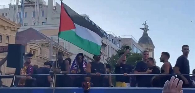 رئيس وزراء إسبانيا يلقن الكيان درساً في الدفاع عن لامين يامال: “تصرفه يدعو للفخر”