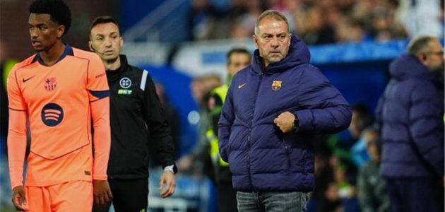 رسمياً.. هانز فليك يجدد عقده مع برشلونة حتى 2028 ويتعهد بإنهاء عقدة دوري الأبطال