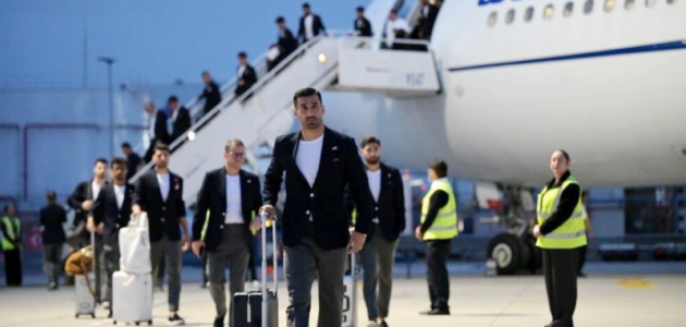 أزمة التأشيرات تشتعل.. بعثة المنتخب الإيراني تصل المكسيك وسط غضب عارم ضد أمريكا