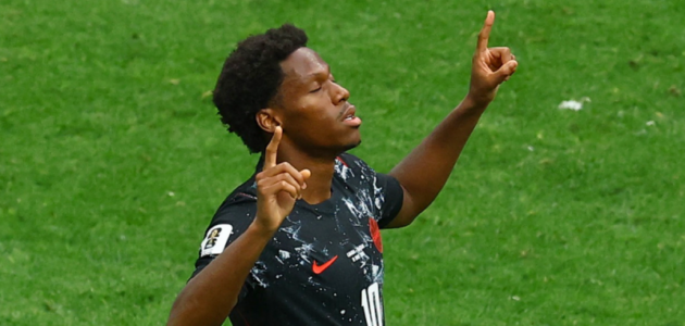 جوناثان ديفيد: المهاجم الكندي الذي صنع التاريخ في كأس العالم
