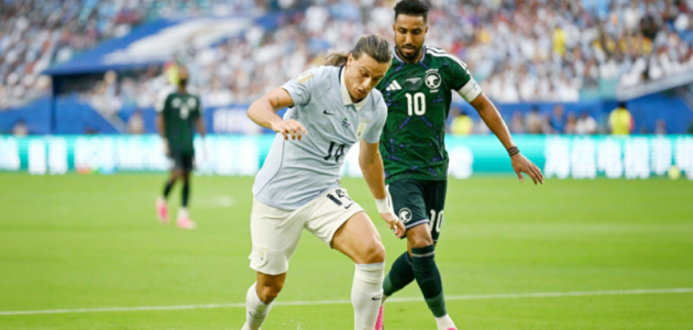تعادل تاريخي.. المنتخب السعودي يستهل مشواره المونديالي بنقطة ثمينة أمام أوروجواي ويعيد سيناريو 2006