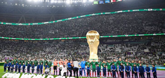 سر عزف النشيد الوطني في كأس العالم.. كيف تحول من مجاملة دبلوماسية إلى قانون فجر أزمات سياسية؟