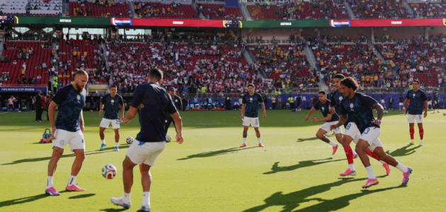 9 تغييرات على تشكيلتي أستراليا والباراجواي في كأس العالم