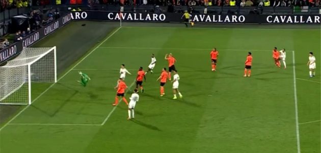 الجزائر تصعق هولندا بهدف صاروخي قاتل تحضيراً لكأس العالم 2026
