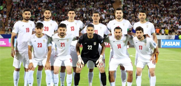 صحيفة آس تفجر مفاجأة: تصرف مشين من السلطات الأمريكية تجاه نجم منتخب العراق أيمن حسين