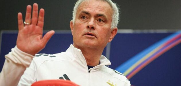 رسمياً.. ريال مدريد يعلن التعاقد مع مورينيو لولاية ثانية خلفاً لأربيلوا