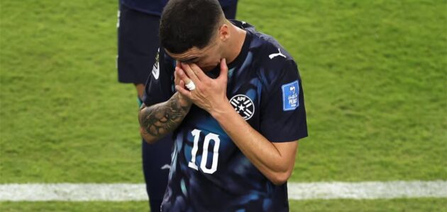 ميجيل ألميرون يكسر صمته بعد الطرد التاريخي في كأس العالم