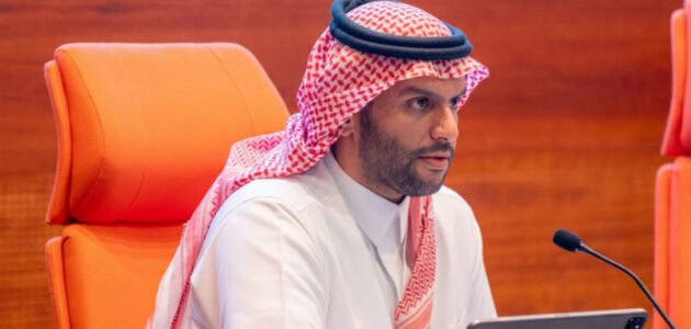 حكم سعودي يتعرض لصدمة مدوية: قلة المباريات الكبيرة تهدد مستقبله الدولي