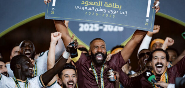 وليد عبد الله يجدد العهد مع نادي الدرعية: التزام بالاستمرار والتفاني