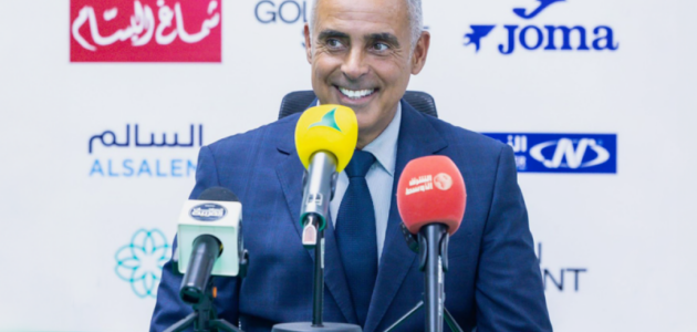 جوميز يحدد الهدف الأول لنادي الخليج في موسم روشن السعودي