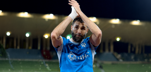 كريم بنزيما يُغيب مرةً أخرى: إصابة في أسفل الظهر تُعطل الهلال