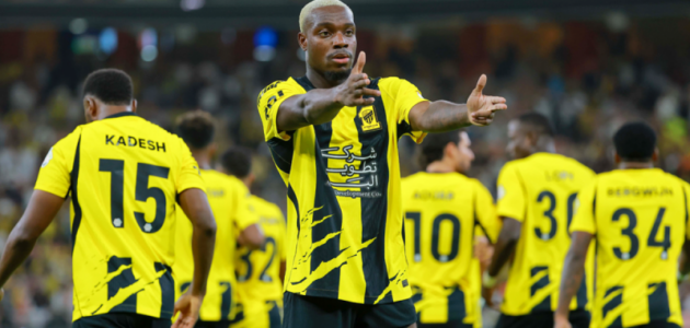 الاتحاد يربح 2-1 على النصر في صدام الكلاسيكو ينهار